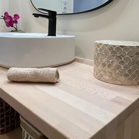 Lumineux A Epinal, Ideal Pour 2-3 Personnes Avec Wifi - Fr-1-589-768
